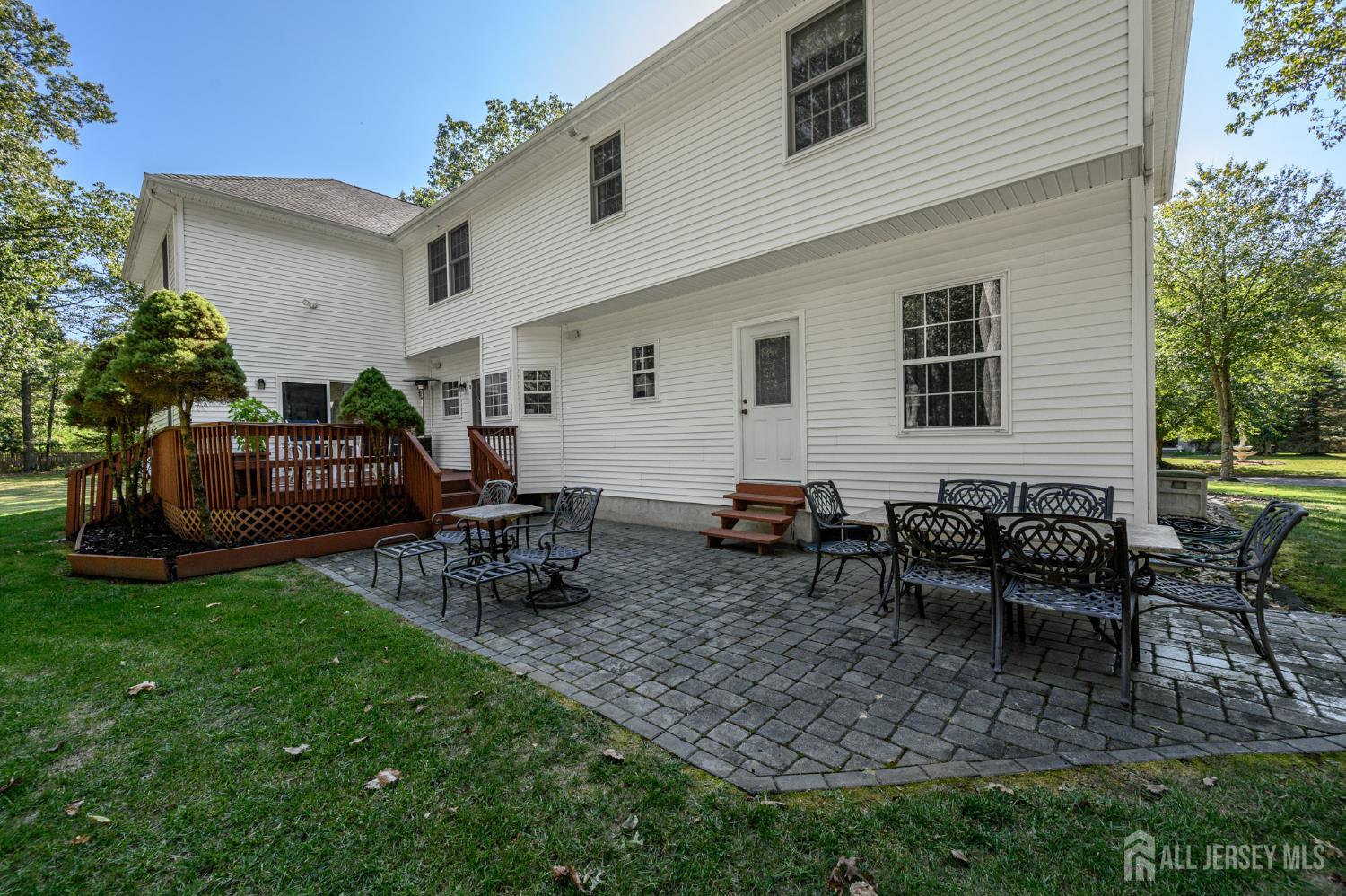 3 Teri Court Jackson NJ 08527