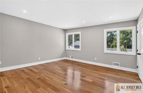 9 Eugene Boulevard Sayreville NJ 08872