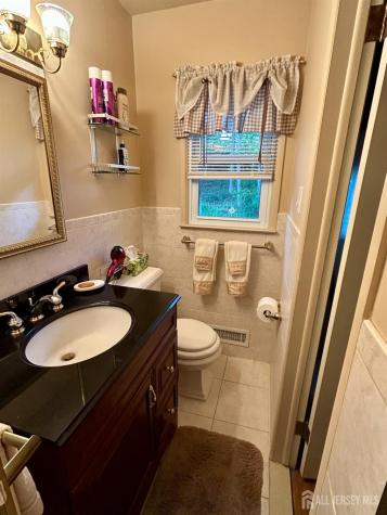 51 Salem Court Metuchen NJ 08840