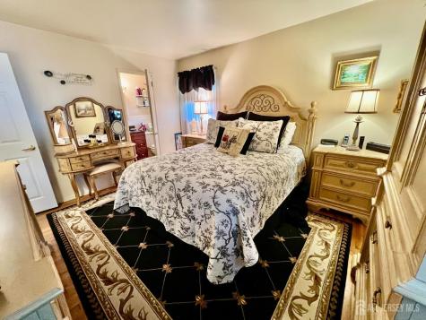 51 Salem Court Metuchen NJ 08840