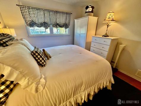 51 Salem Court Metuchen NJ 08840