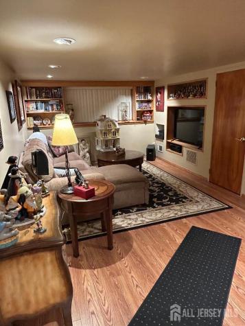 51 Salem Court Metuchen NJ 08840
