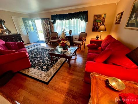 51 Salem Court Metuchen NJ 08840