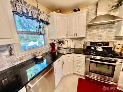 51 Salem Court Metuchen NJ 08840