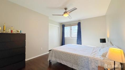13 Lucille Court Edison NJ 08820