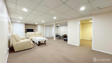 13 Lucille Court Edison NJ 08820