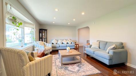 13 Lucille Court Edison NJ 08820