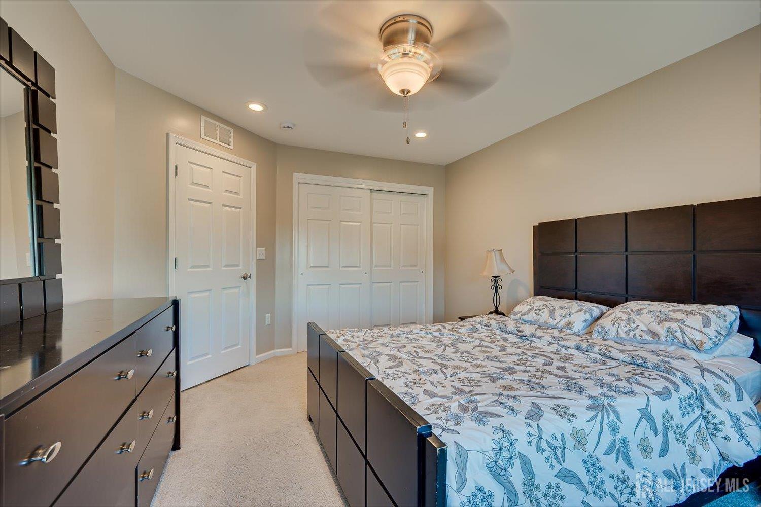 64 Andrews Way Piscataway NJ 08854