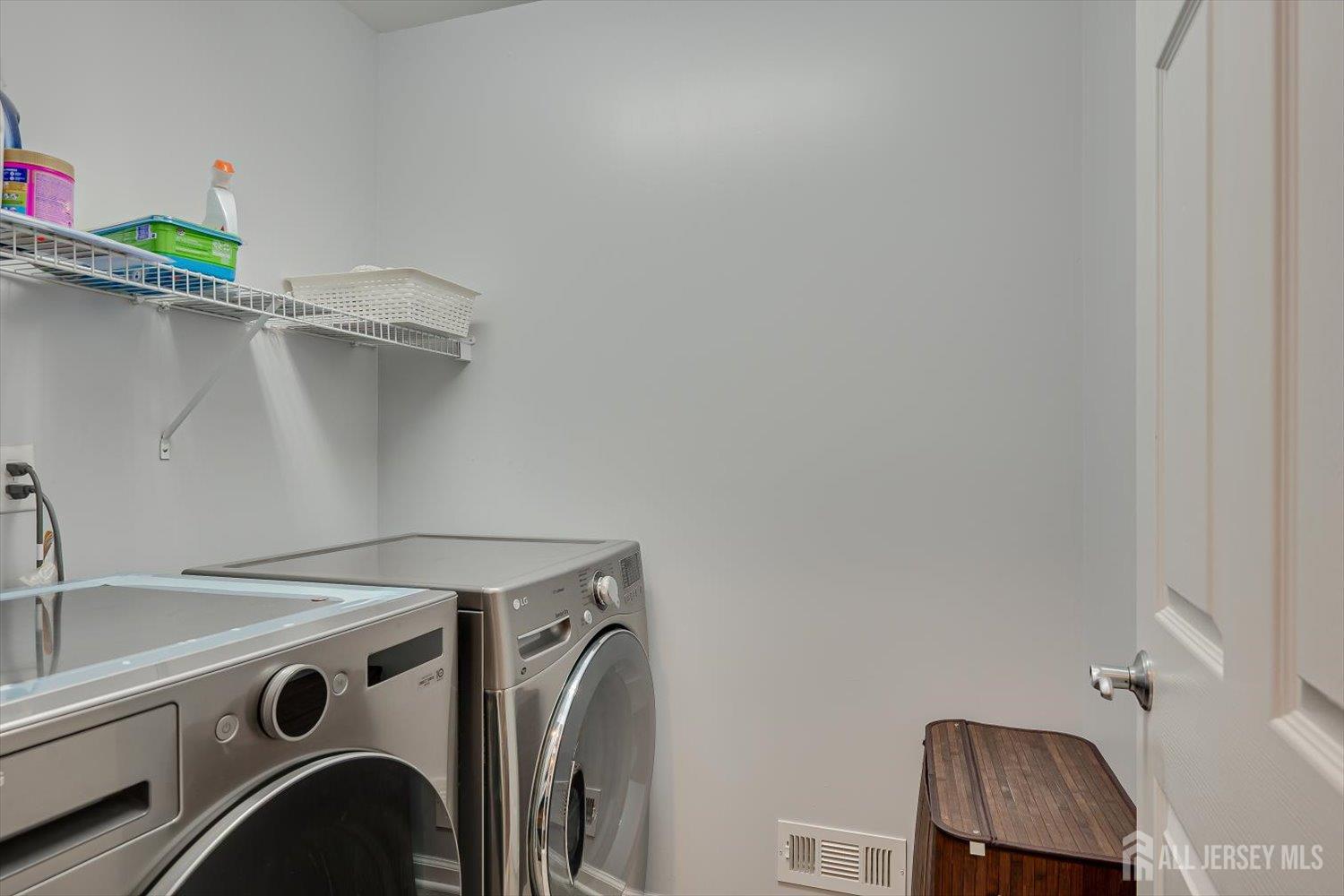 64 Andrews Way Piscataway NJ 08854