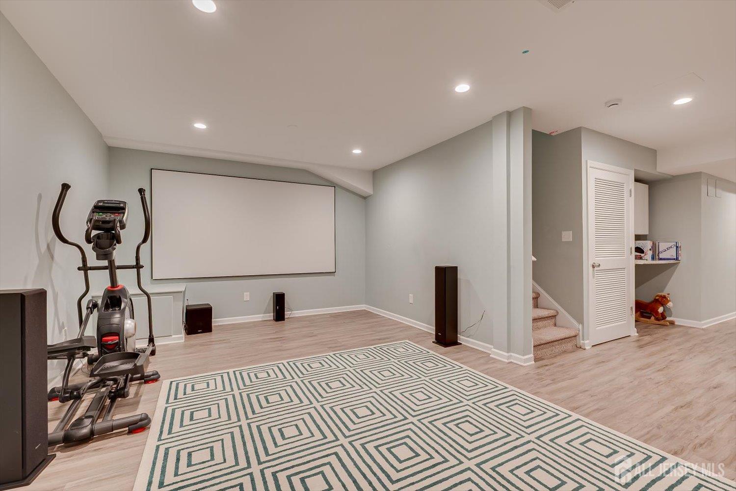 64 Andrews Way Piscataway NJ 08854