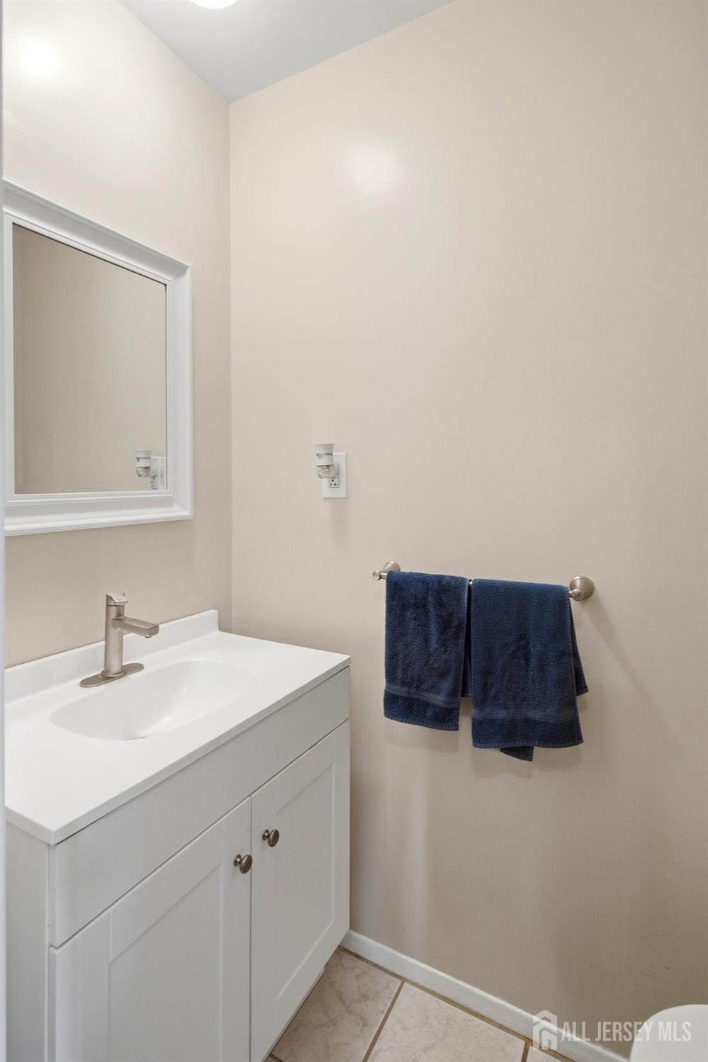 13 Abbott Road Franklin NJ 08873