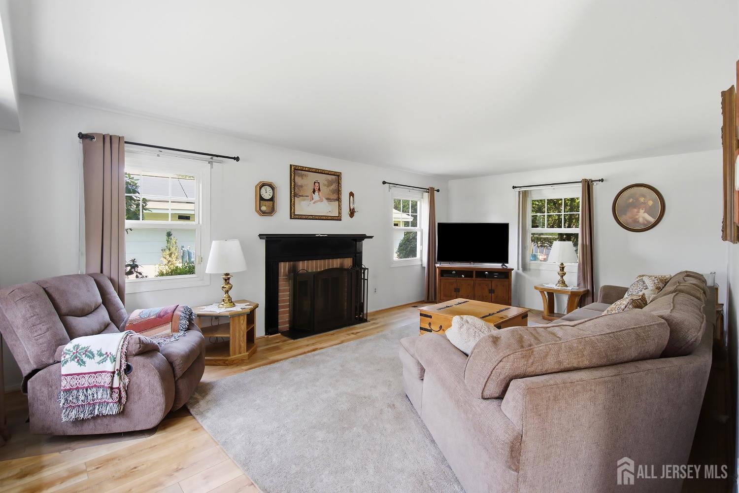 13 Abbott Road Franklin NJ 08873