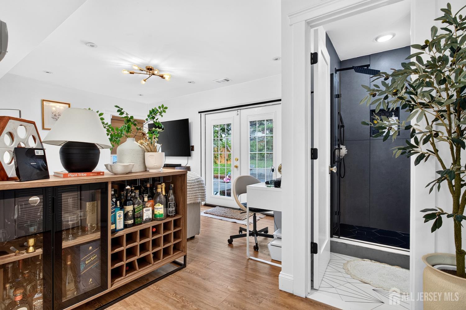 19 Joel Place Iselin NJ 08830