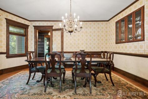 261 Beechwood Avenue Middlesex NJ 08846