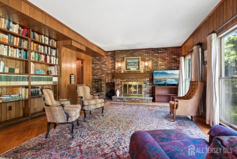 261 Beechwood Avenue Middlesex NJ 08846