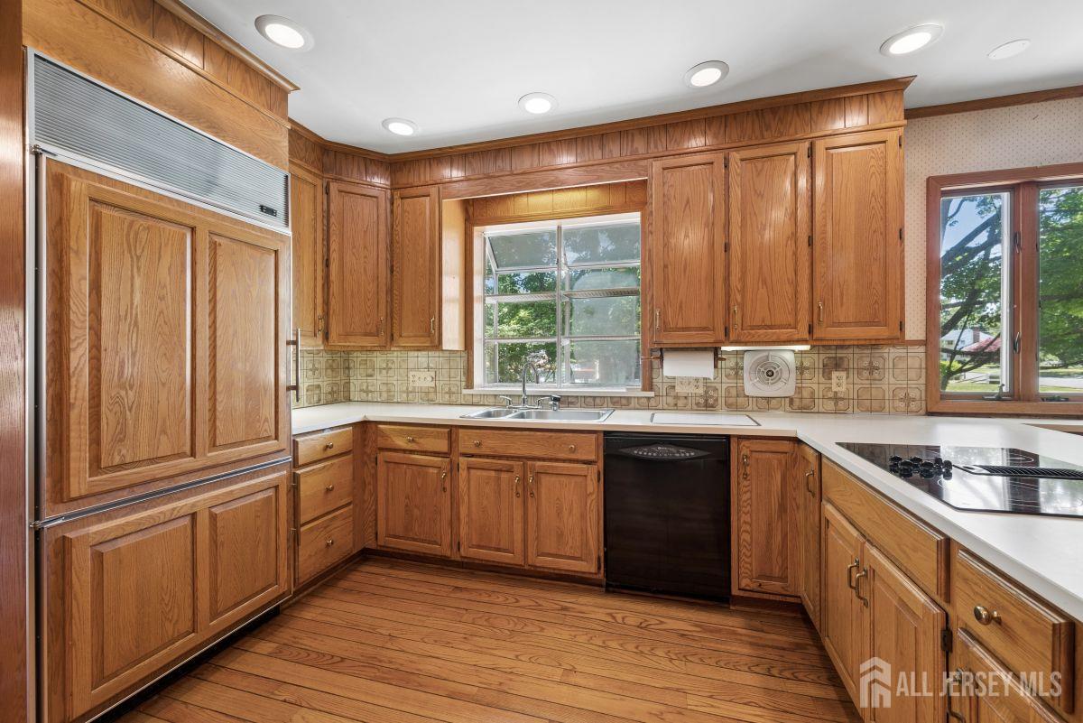 261 Beechwood Avenue Middlesex NJ 08846