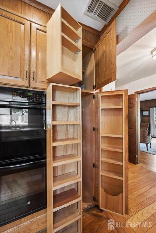 261 Beechwood Avenue Middlesex NJ 08846