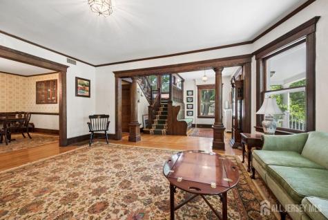 261 Beechwood Avenue Middlesex NJ 08846