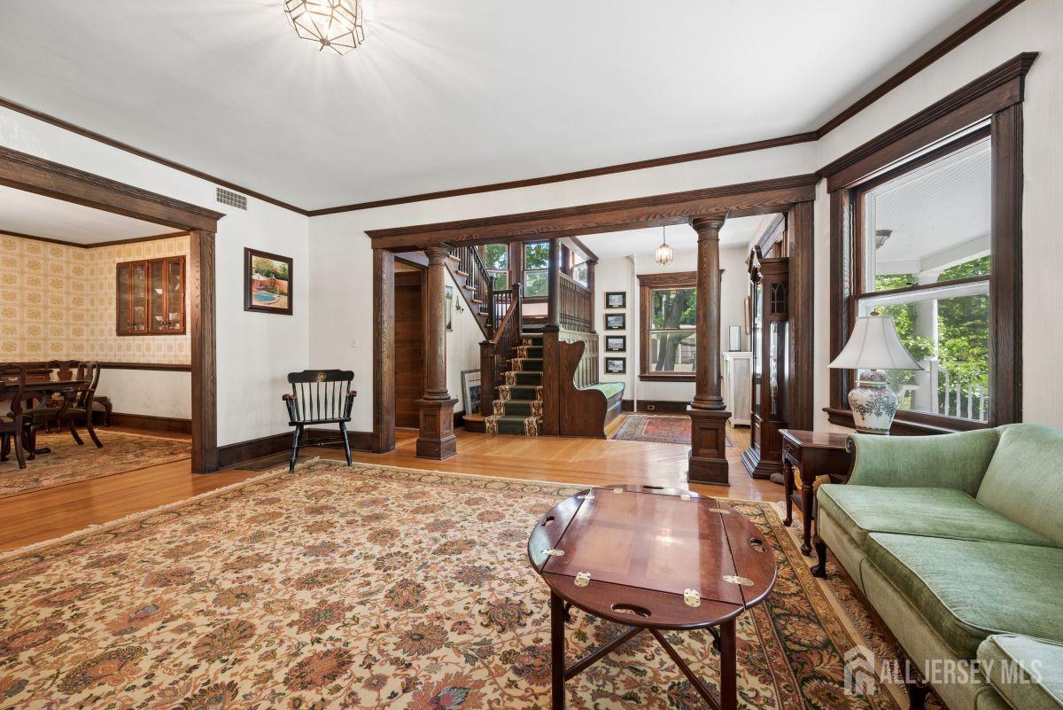 261 Beechwood Avenue Middlesex NJ 08846