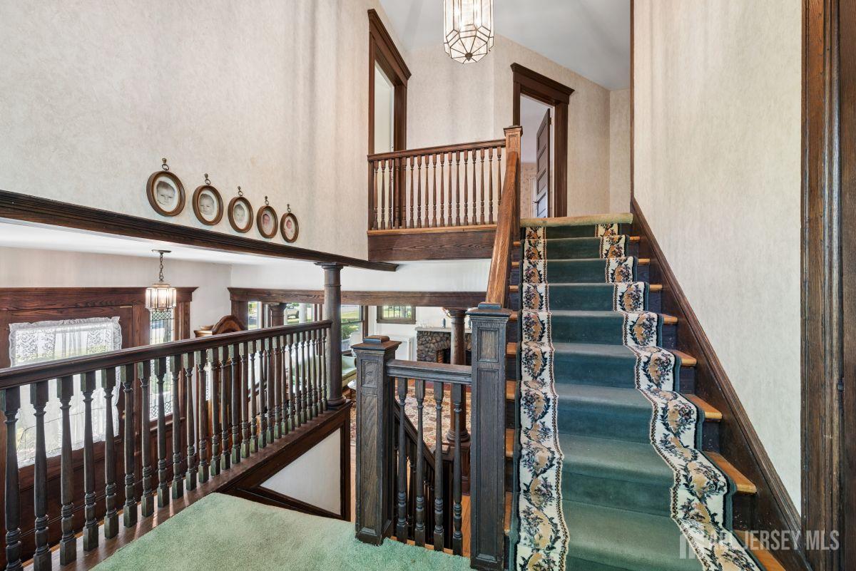261 Beechwood Avenue Middlesex NJ 08846