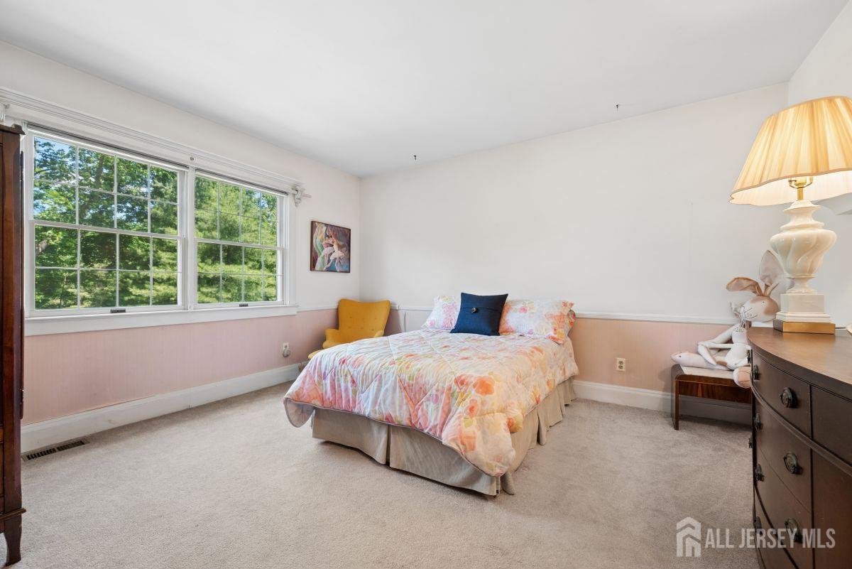 261 Beechwood Avenue Middlesex NJ 08846