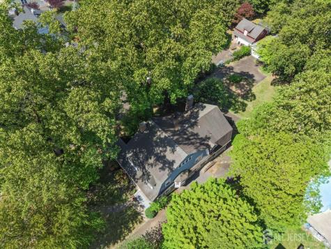 261 Beechwood Avenue Middlesex NJ 08846