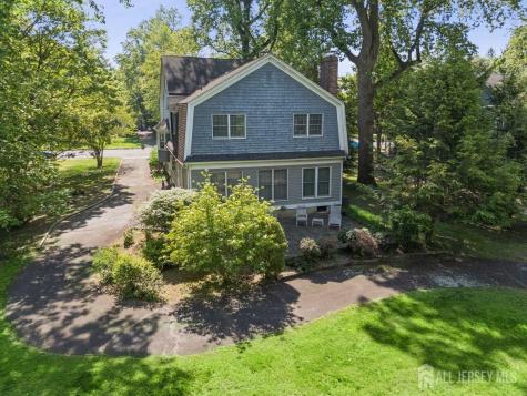 261 Beechwood Avenue Middlesex NJ 08846