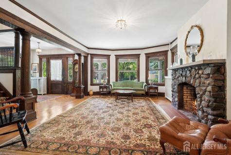 261 Beechwood Avenue Middlesex NJ 08846