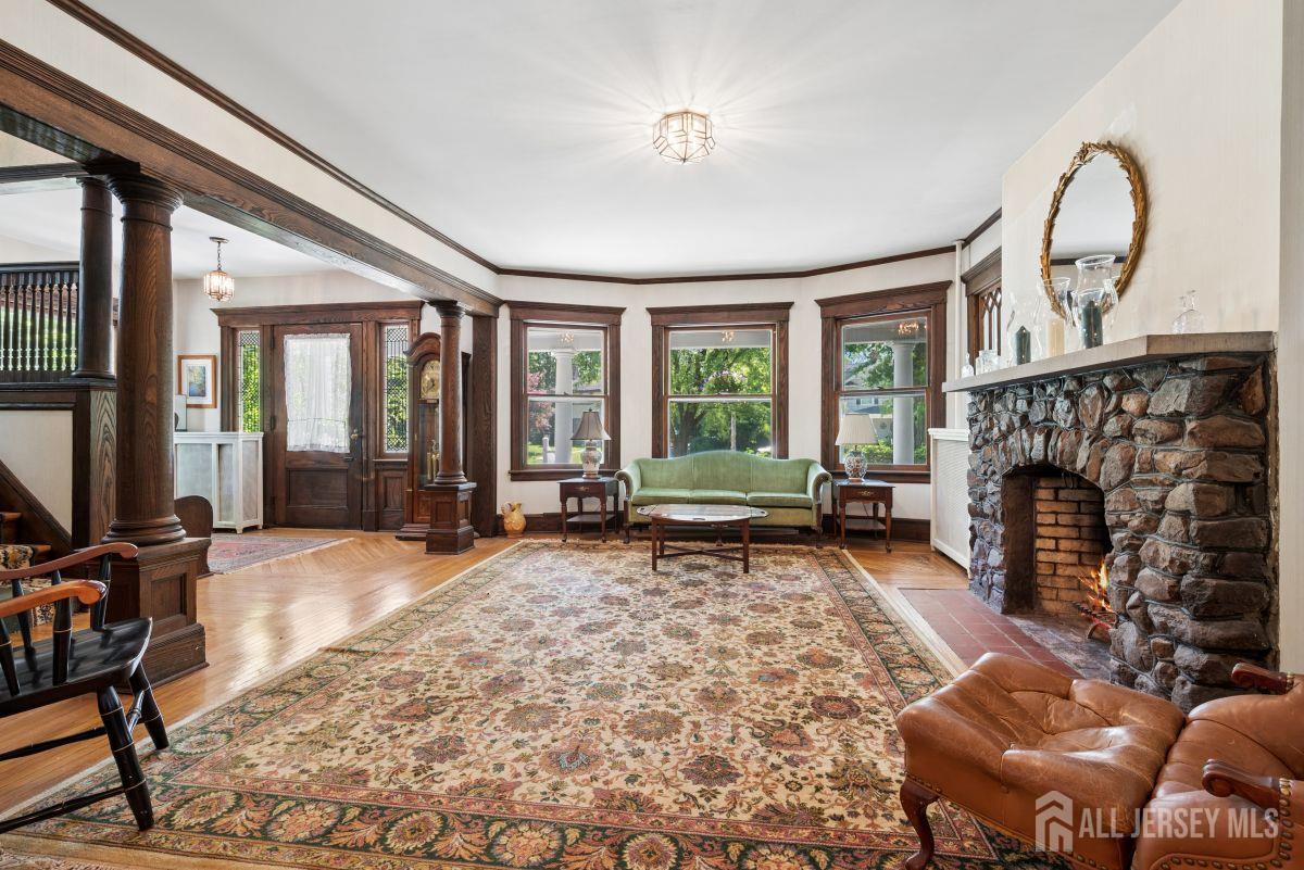 261 Beechwood Avenue Middlesex NJ 08846