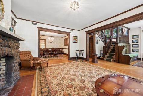 261 Beechwood Avenue Middlesex NJ 08846