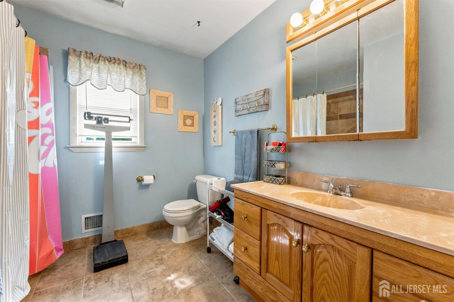 46 Meredith Road Edison NJ 08817