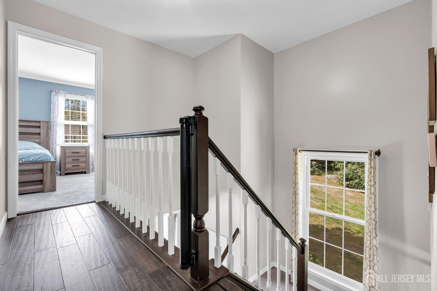 49 Lantern Lane Sayreville NJ 08872