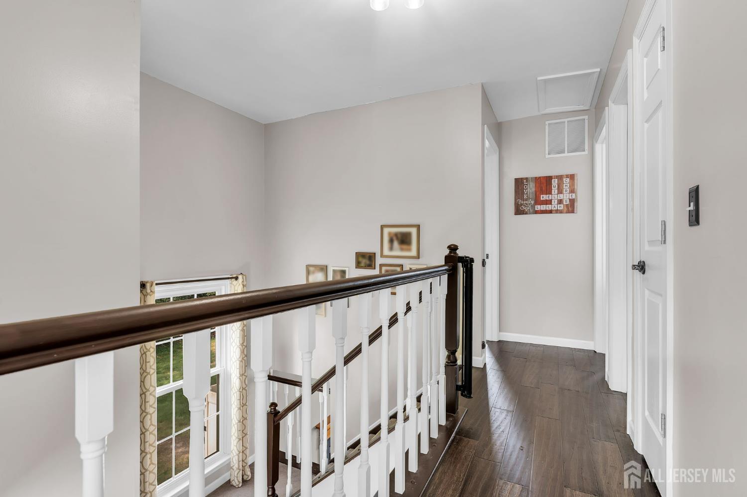 49 Lantern Lane Sayreville NJ 08872