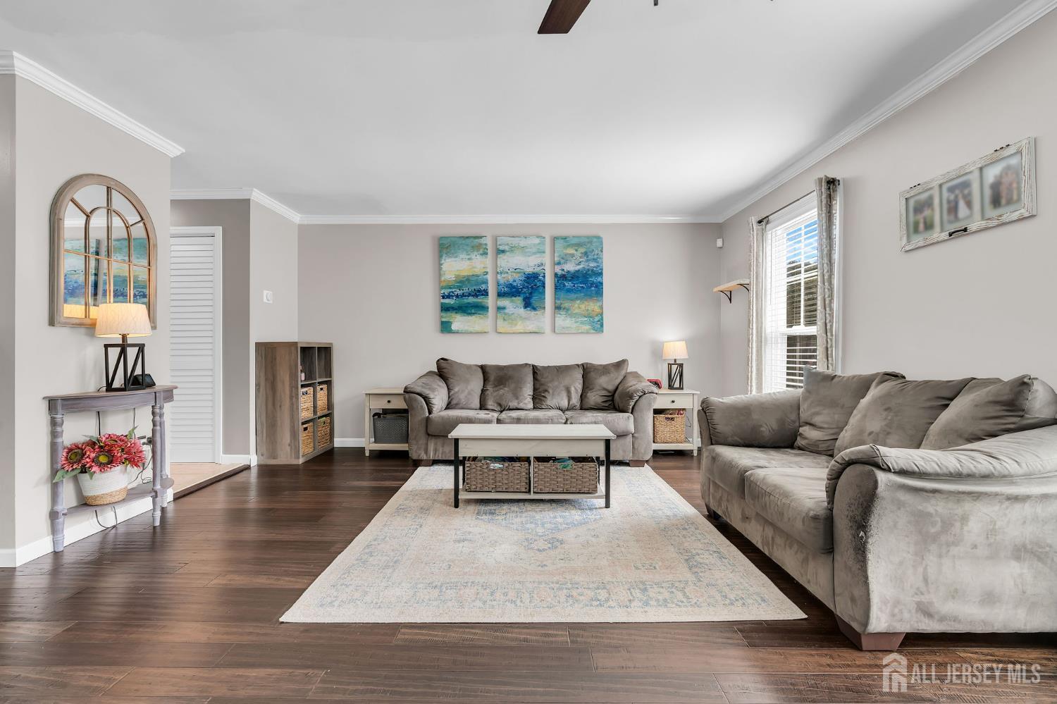 49 Lantern Lane Sayreville NJ 08872