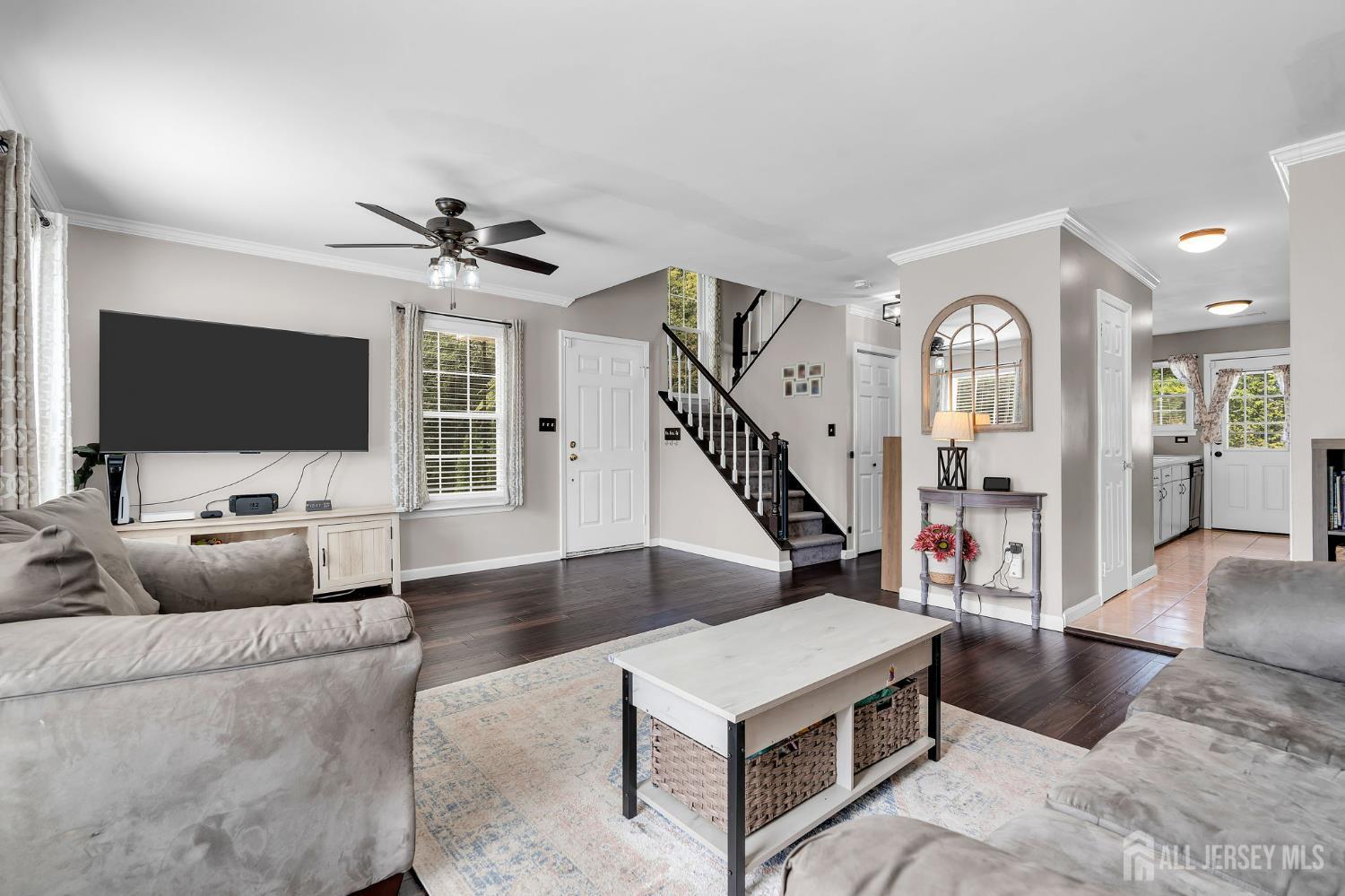 49 Lantern Lane Sayreville NJ 08872
