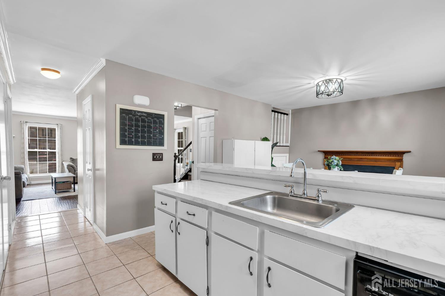 49 Lantern Lane Sayreville NJ 08872