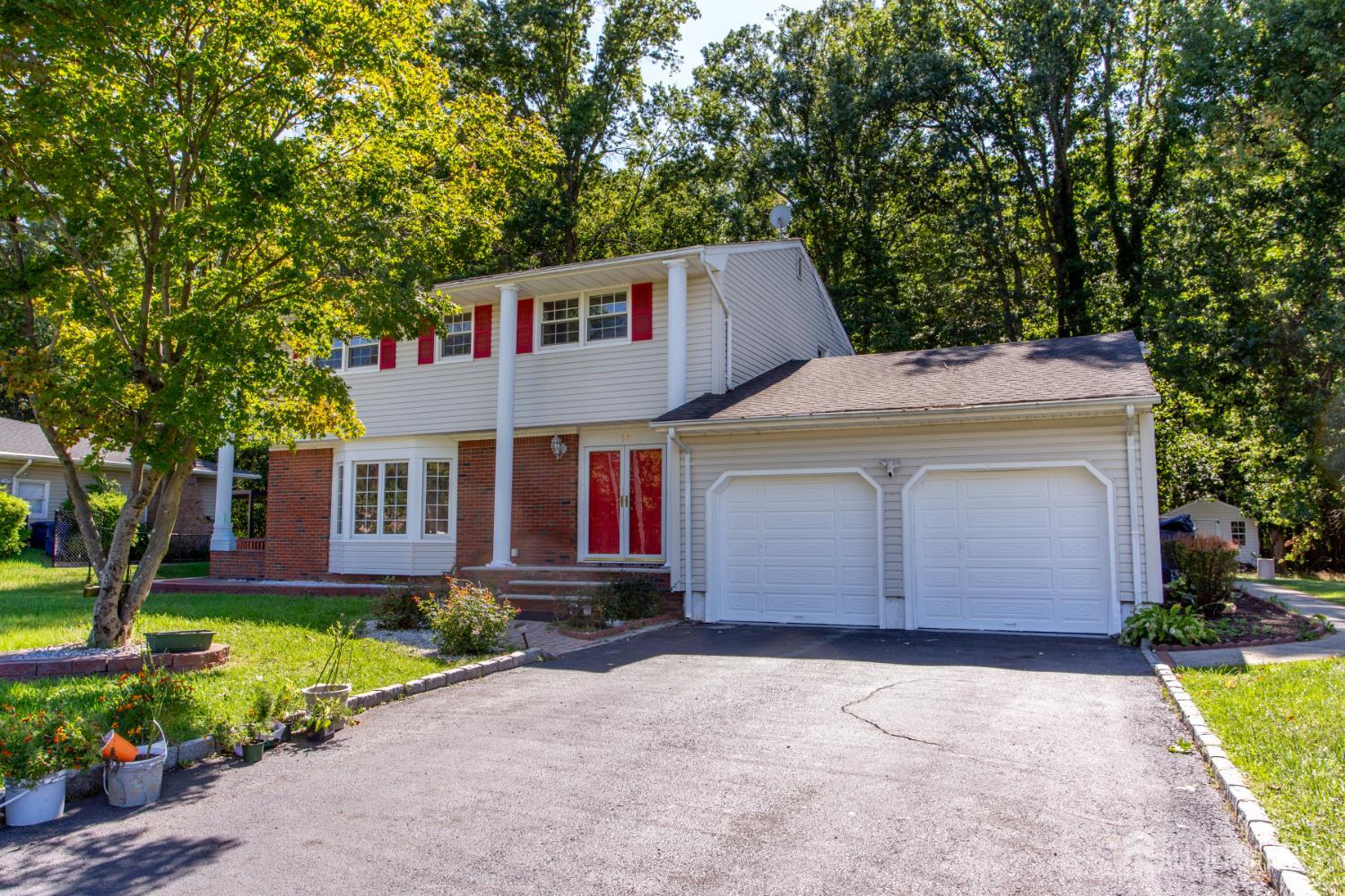 14 Woodmere Rd Road North Brunswick NJ 08902