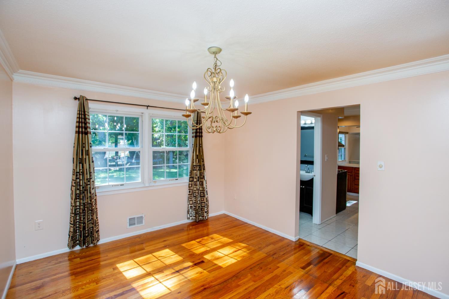14 Woodmere Rd Road North Brunswick NJ 08902