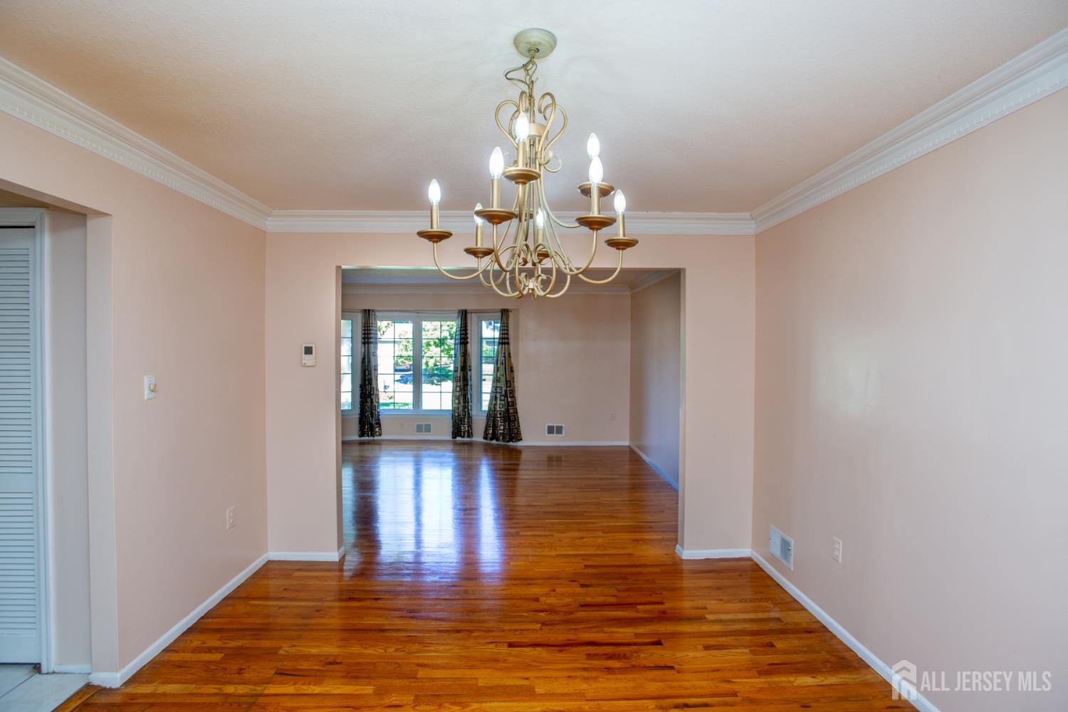 14 Woodmere Rd Road North Brunswick NJ 08902