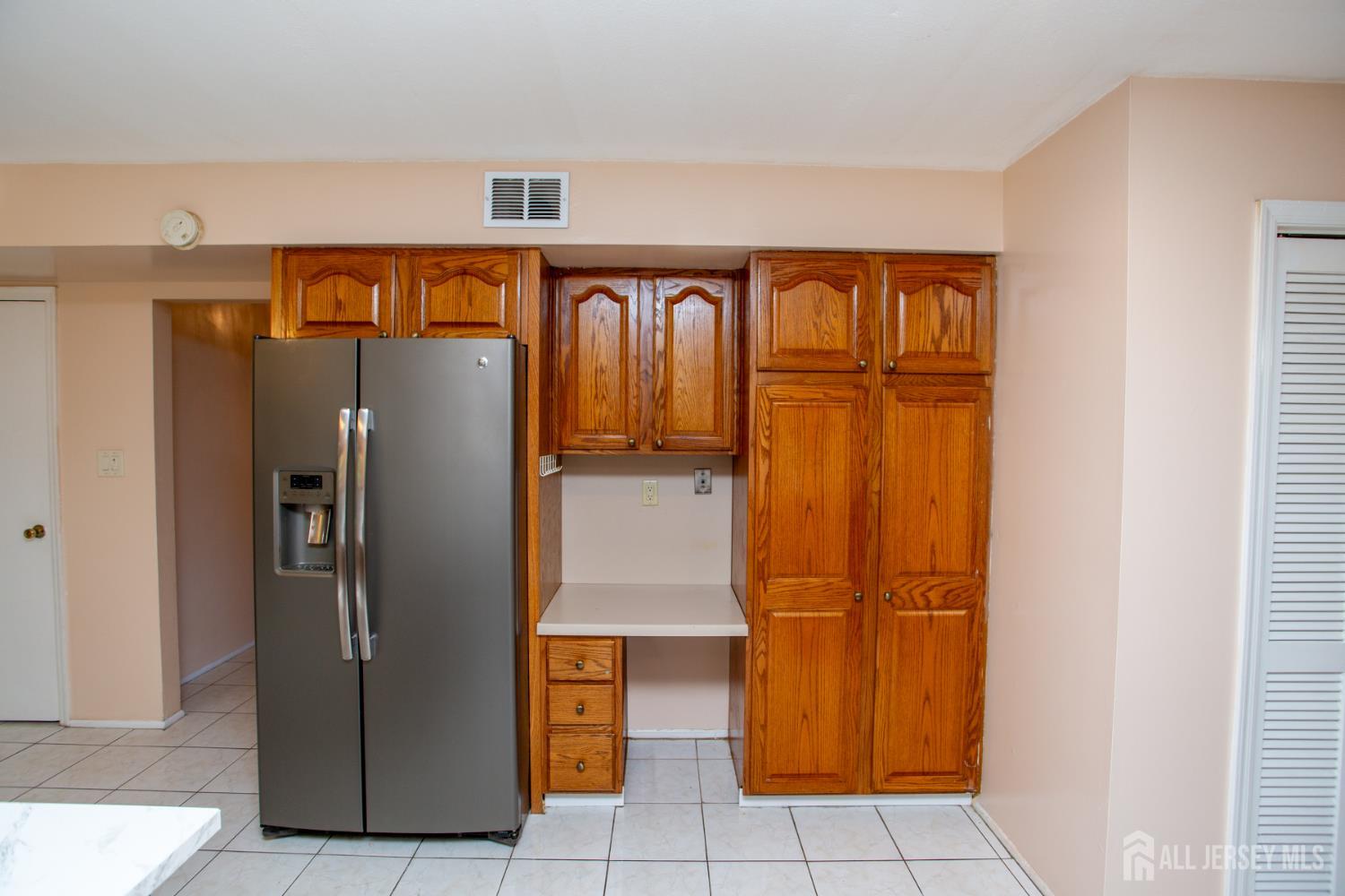 14 Woodmere Rd Road North Brunswick NJ 08902