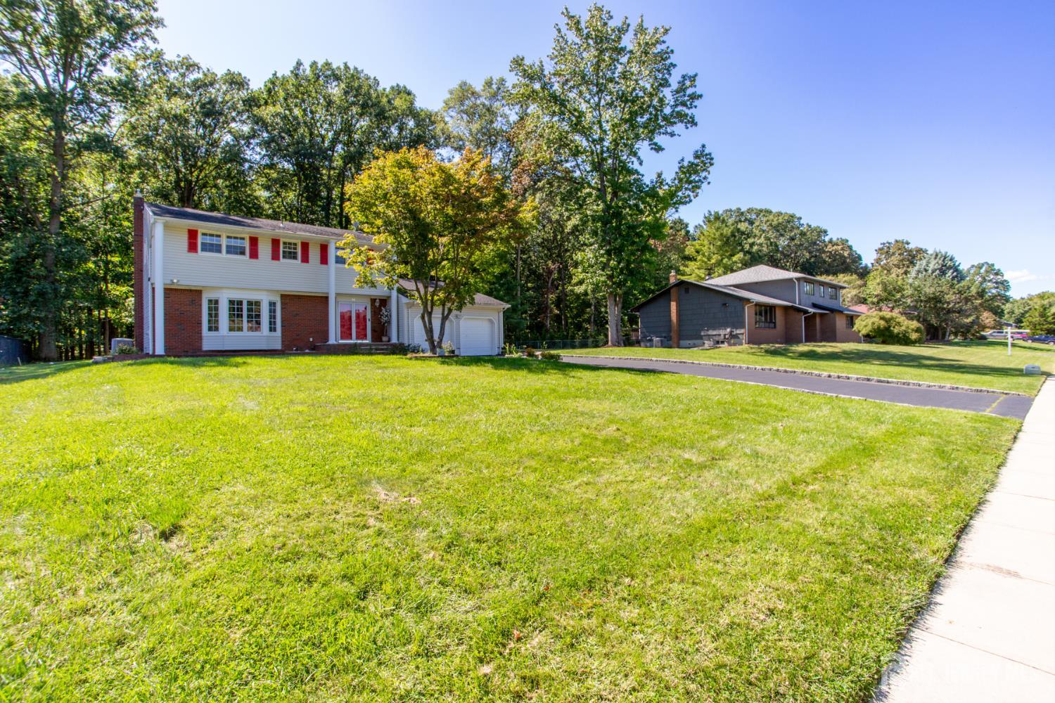 14 Woodmere Rd Road North Brunswick NJ 08902