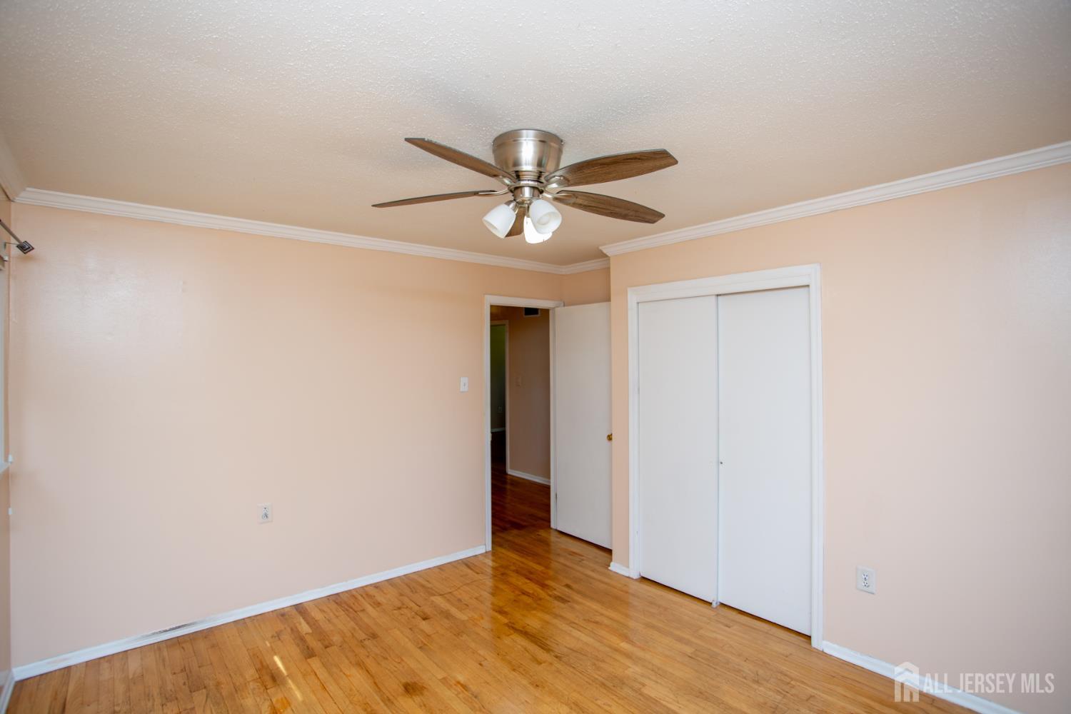 14 Woodmere Rd Road North Brunswick NJ 08902