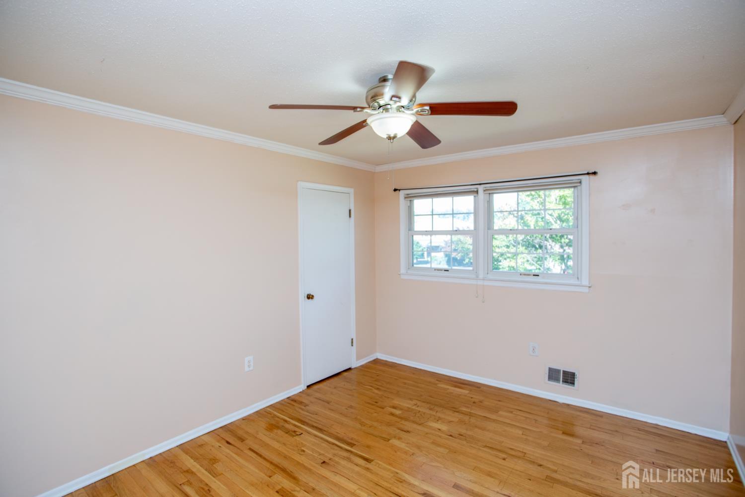 14 Woodmere Rd Road North Brunswick NJ 08902