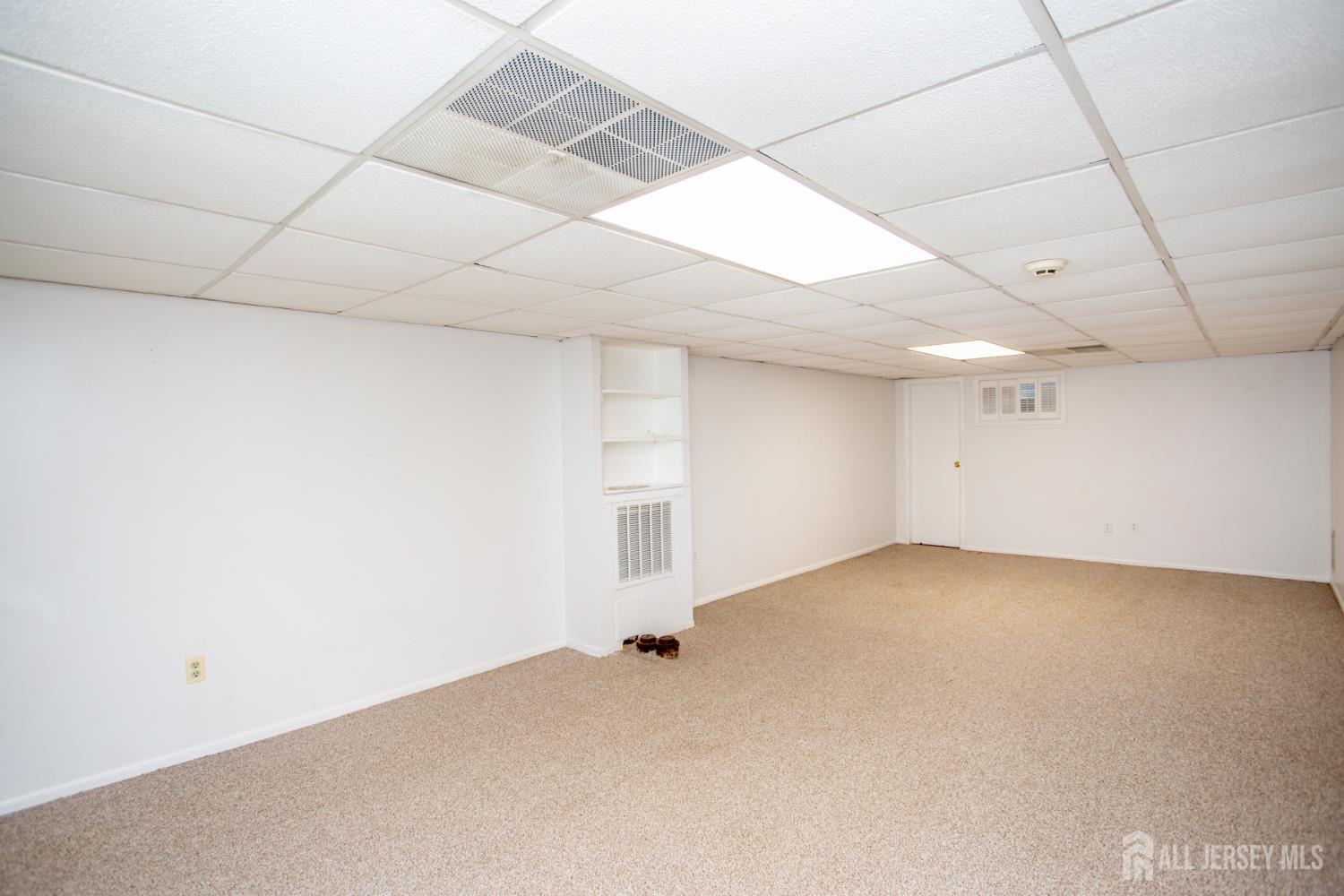 14 Woodmere Rd Road North Brunswick NJ 08902