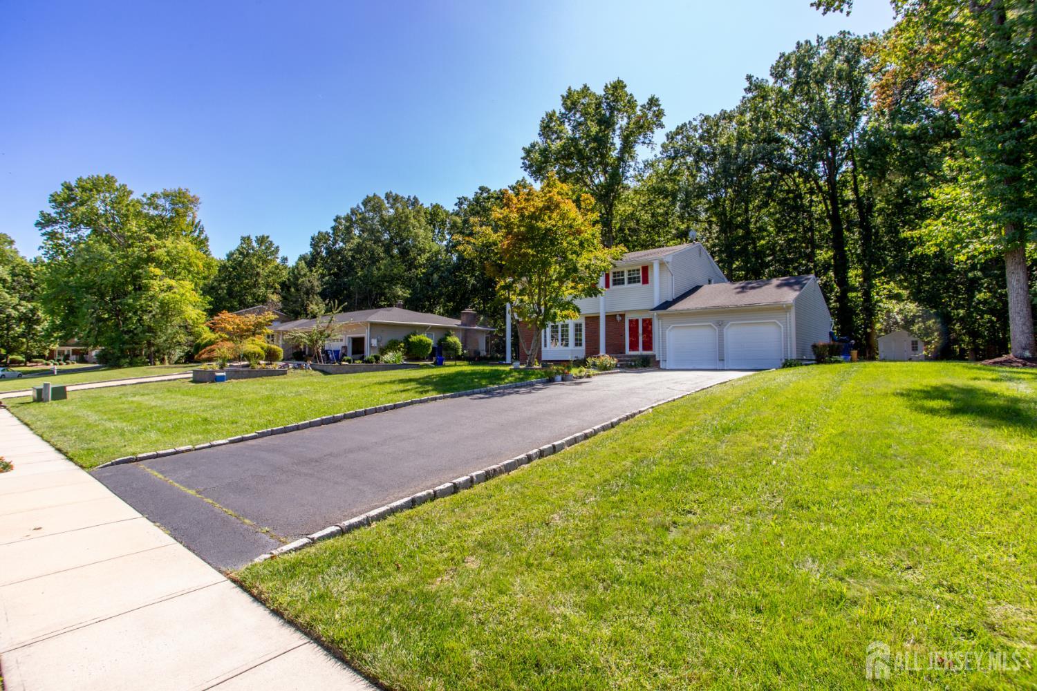 14 Woodmere Rd Road North Brunswick NJ 08902