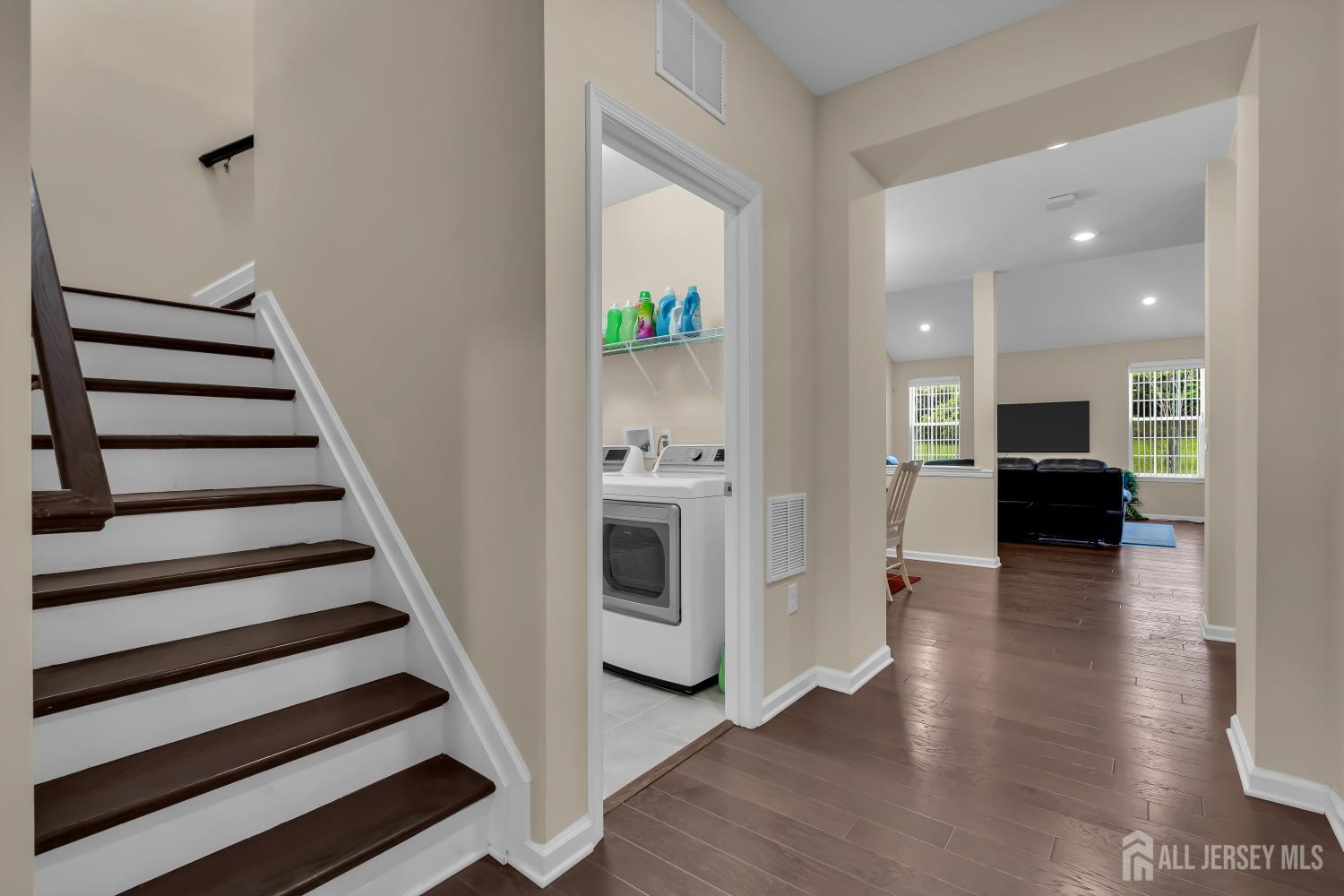 43 Bernini Way South Brunswick NJ 08852