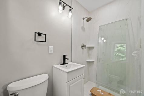 41 Oakwood Drive Sayreville NJ 08859