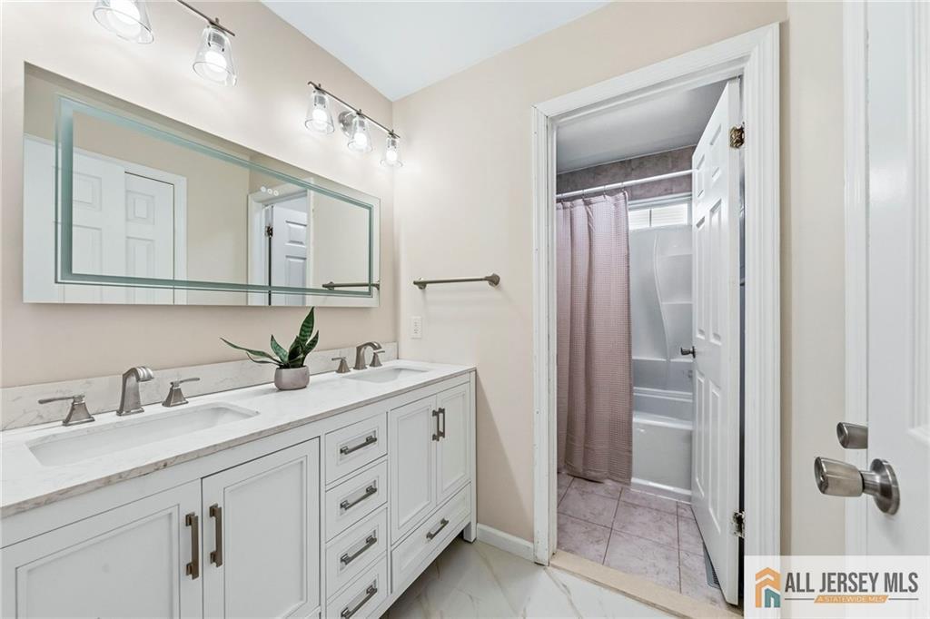 22 Stanford Drive South Brunswick NJ 08824