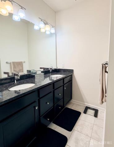 338 South Drive North Brunswick NJ 08902