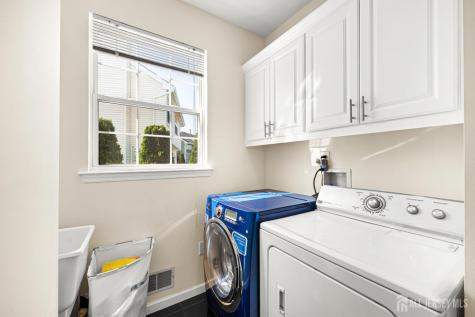 16 Edinburg Circle Old Bridge NJ 07747